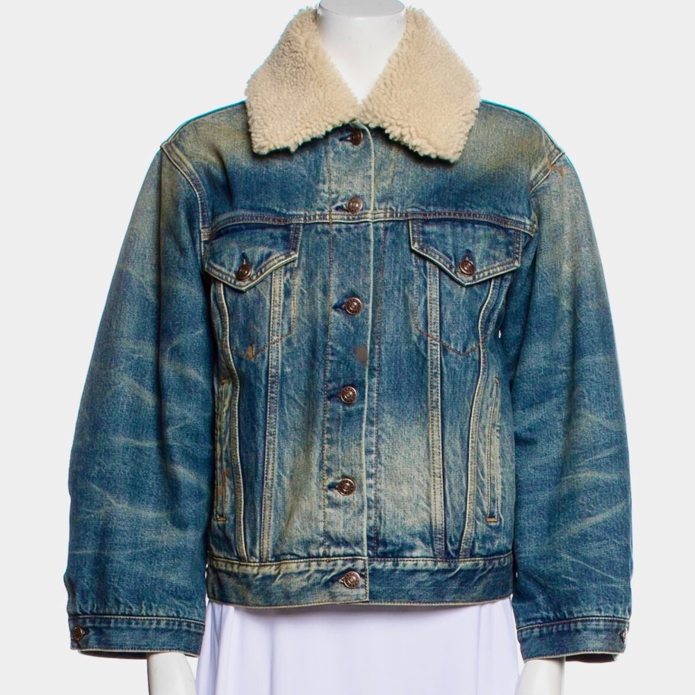 Gucci ,,Guccification'' Tiger Print Denim Jacket with shearling collar - Picture 2 of 12